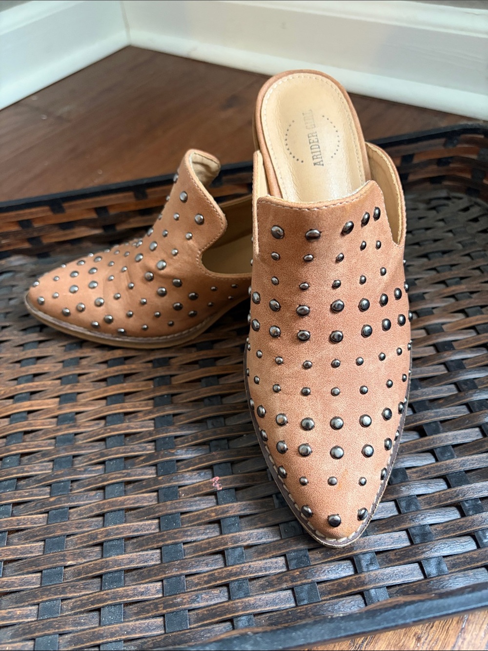 A rider Girl Tan Studded Slip-On Loafers